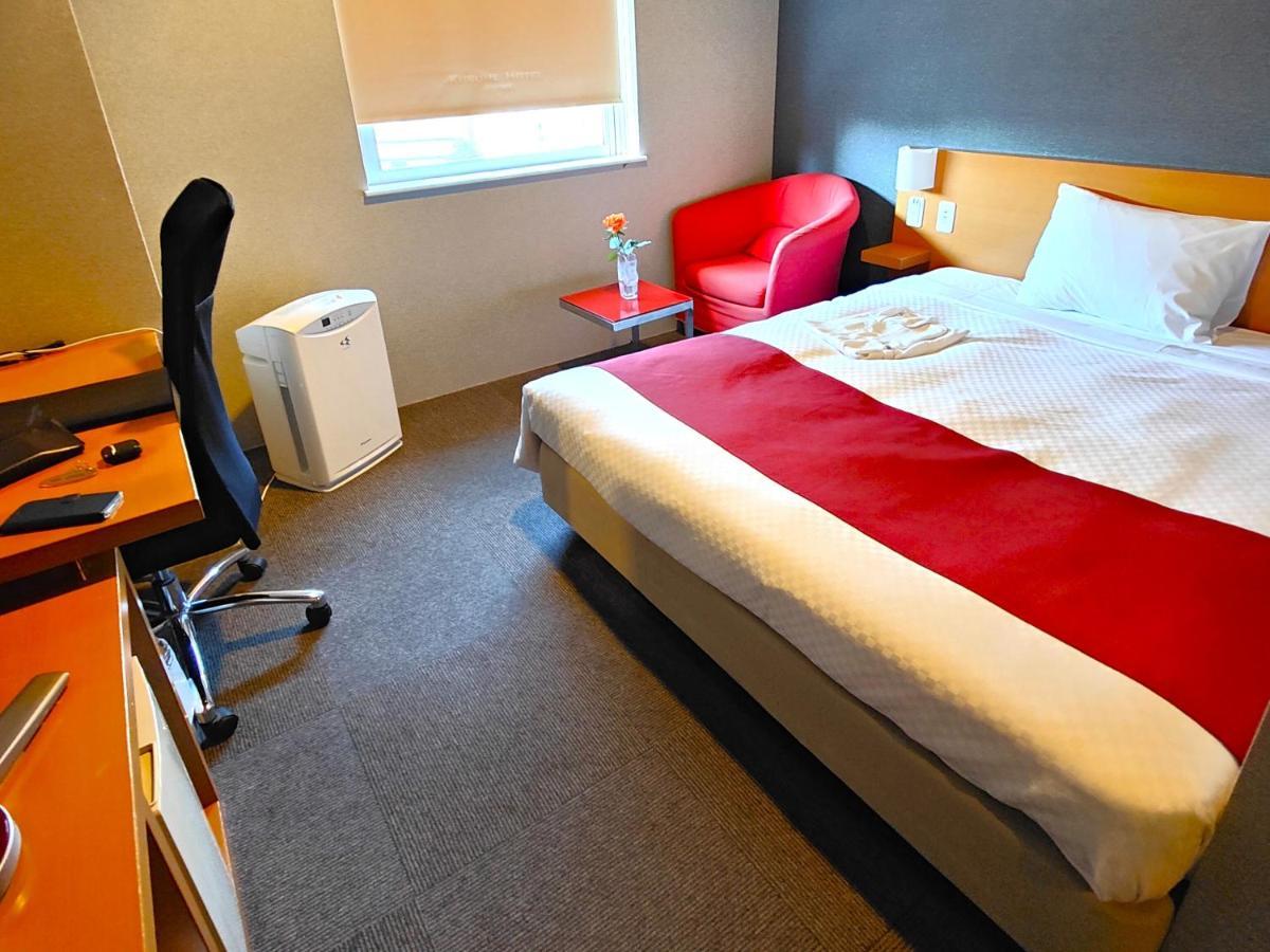 Kurume Hotel Esprit Esterno foto
