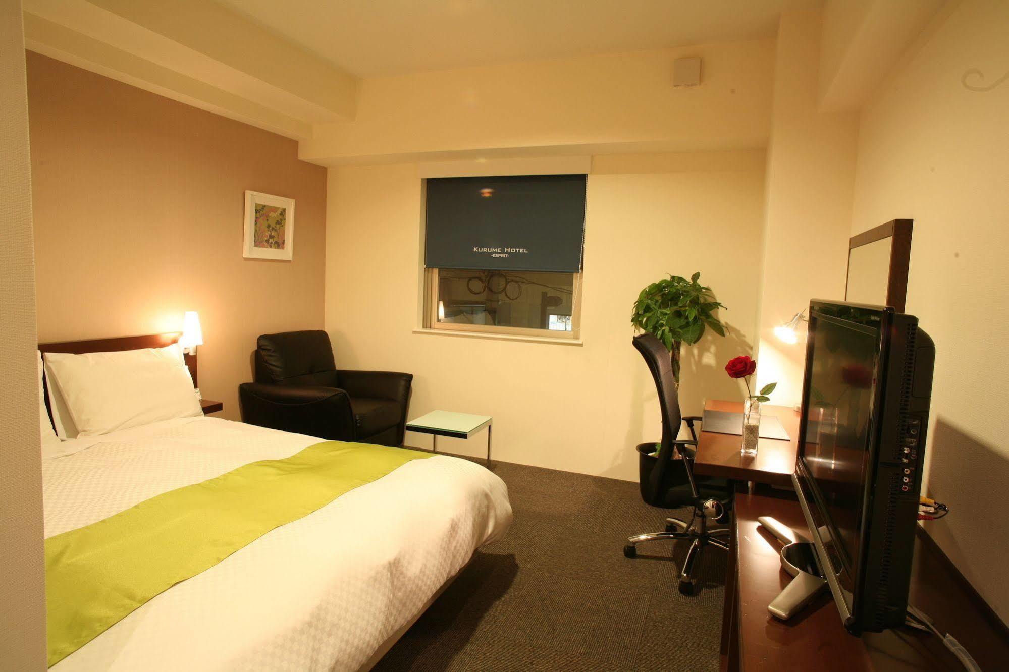 Kurume Hotel Esprit Esterno foto